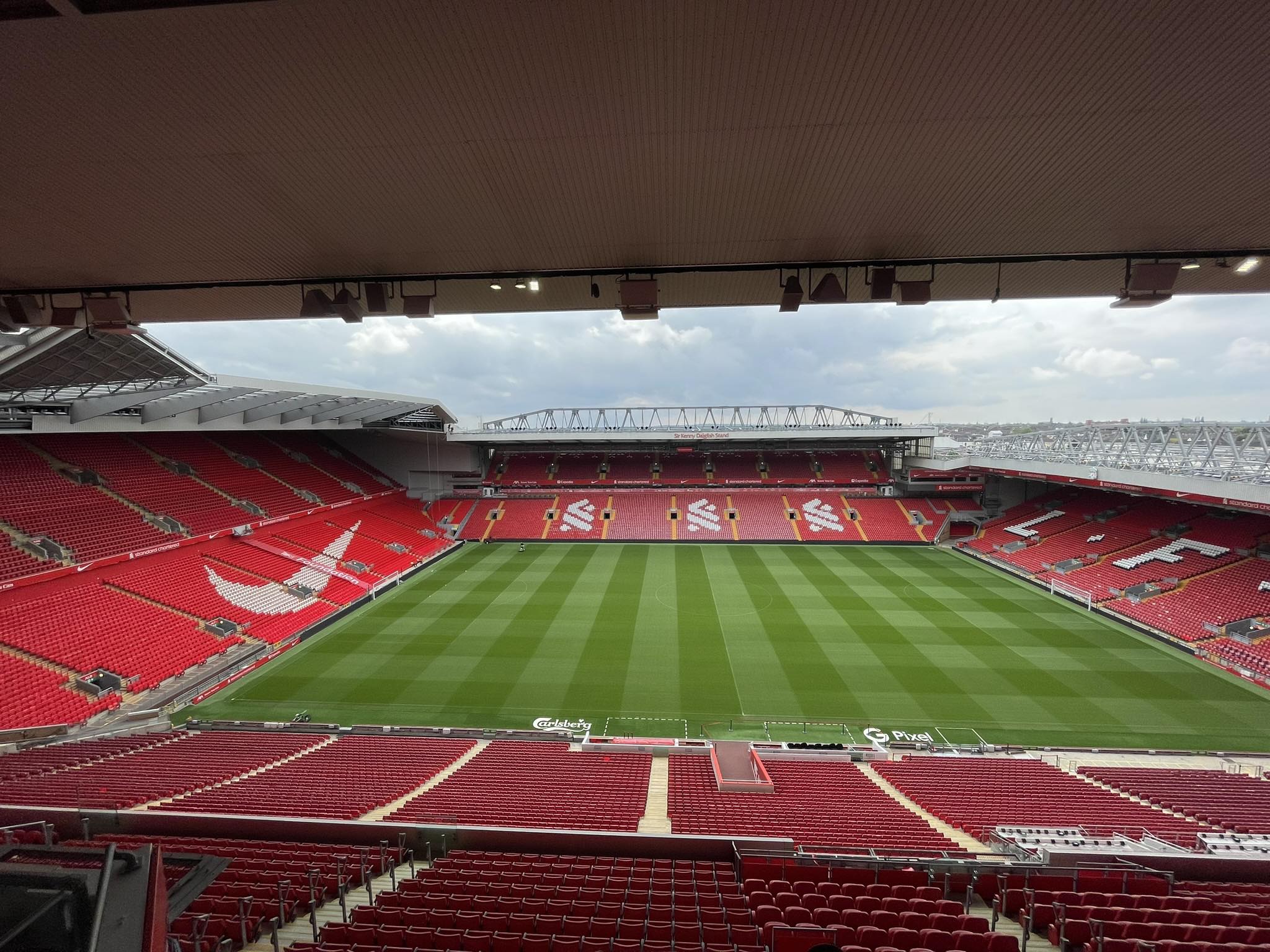 Liverpool 0-2 PSG: Đại diện Anh bị loại ngay tại Anfield ở tứ kết Champions League